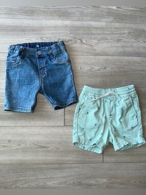 2 shorts old navy and h&m size 18m
